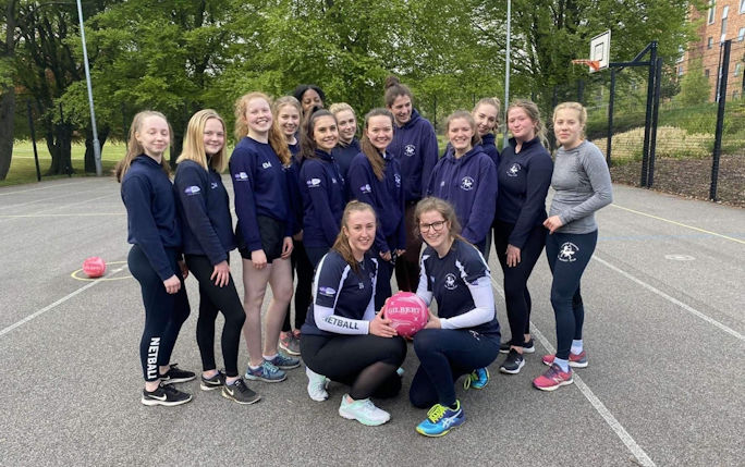 A group photo of the Vets netball team 