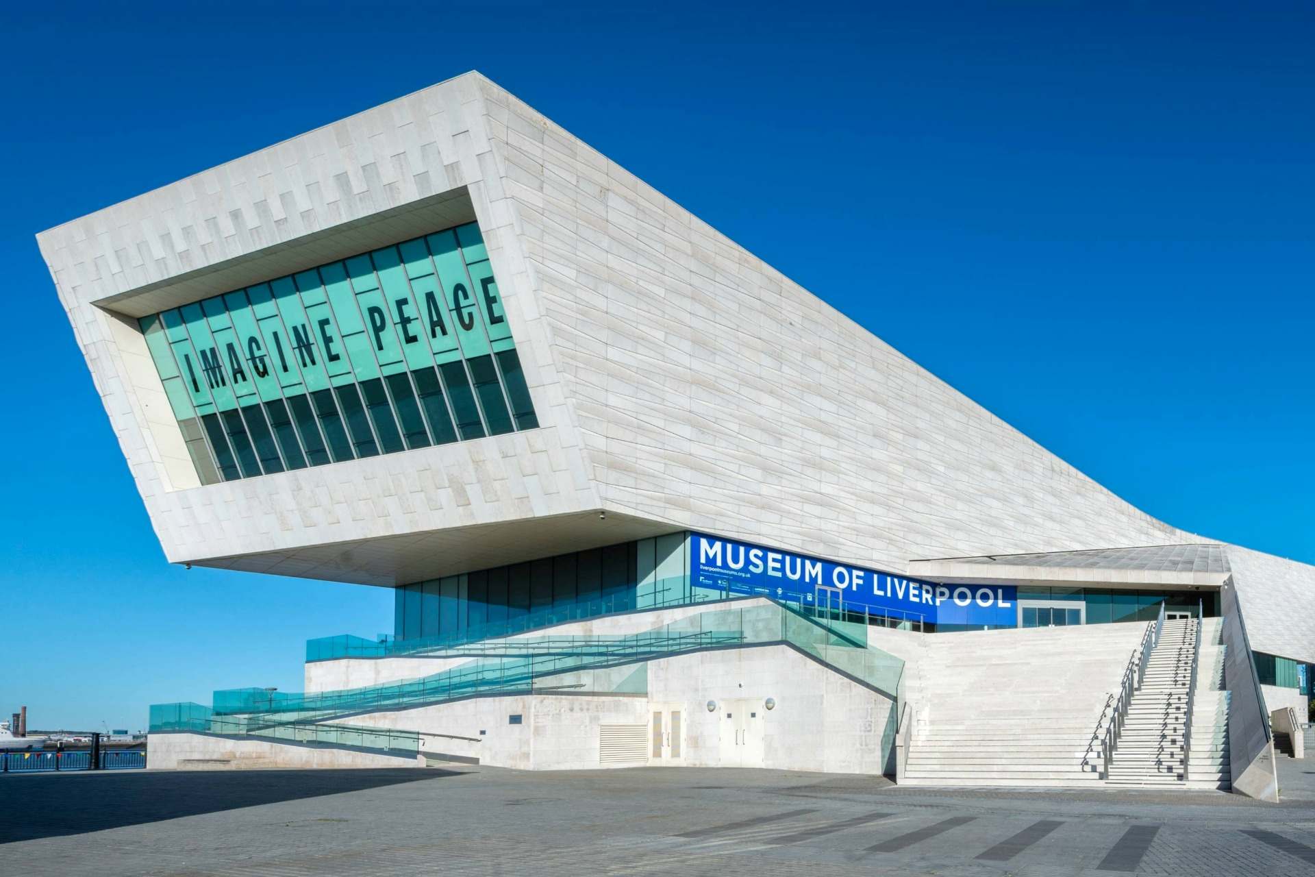 Liverpool Museum building