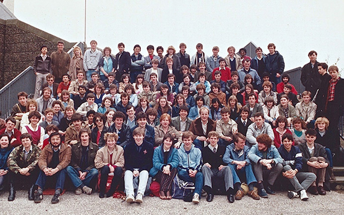 Group photograph of the Medicine Class of 1987