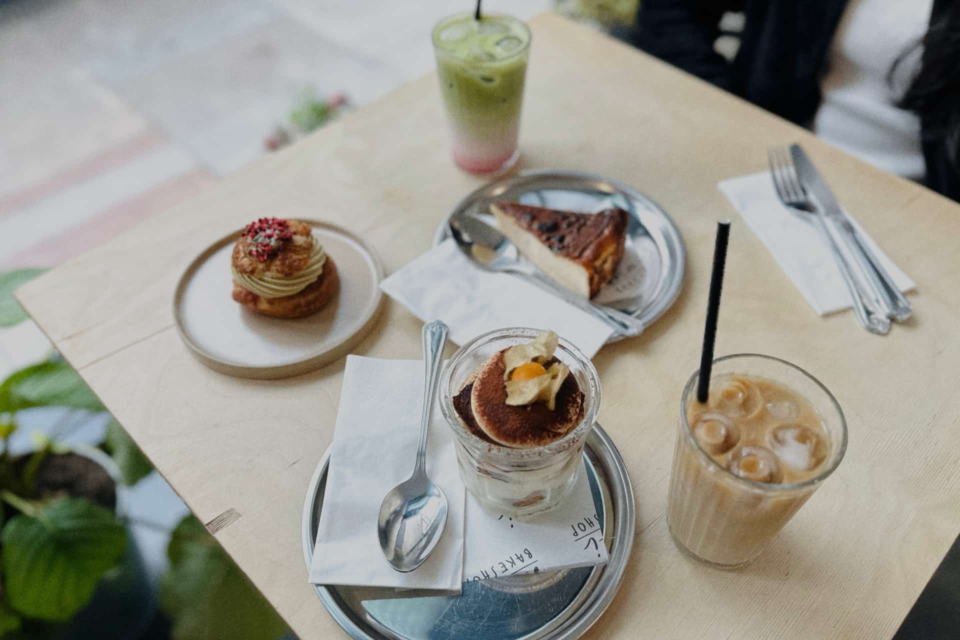 Table with drinks and food on