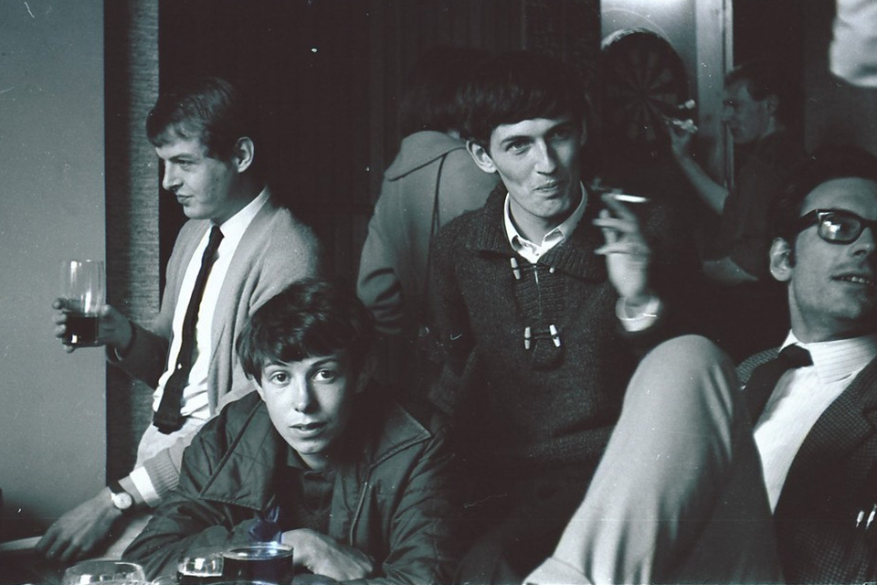 Physics graduates nicknamed ‘Sloman Loungers’ celebrate annual reunion